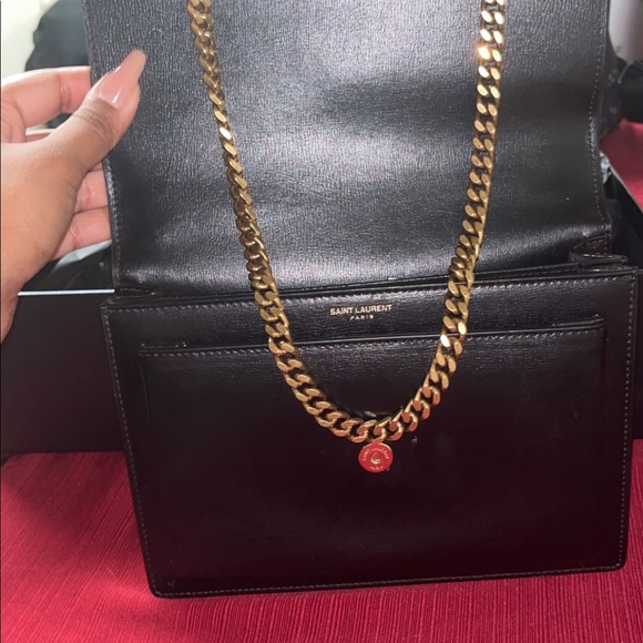 Sunset logo chain bag, brand new only worn twice . Bag comes with box. - Picture 4 of 10